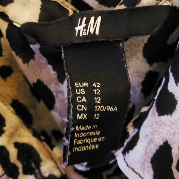 Top - Picture 2 of 2